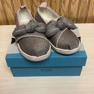 Tan/Brown Glitter Toms with Bow Accent